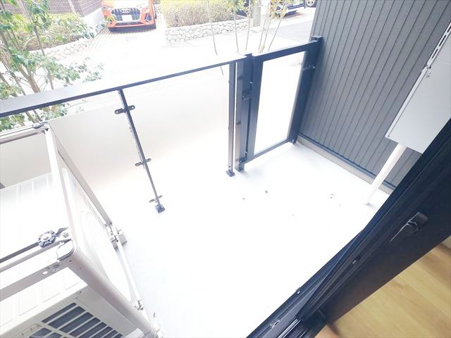 バルコニー　バルコニー