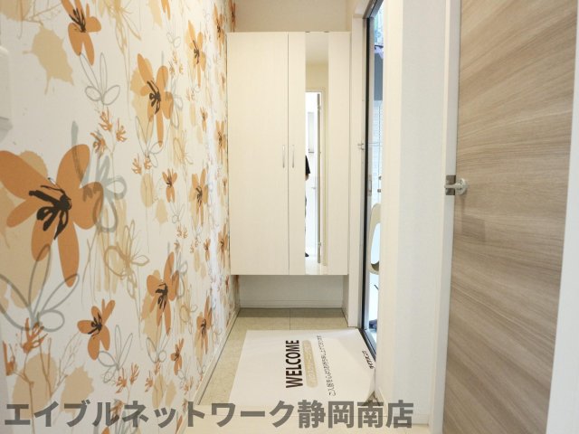 玄関　ゆったりとした玄関です
