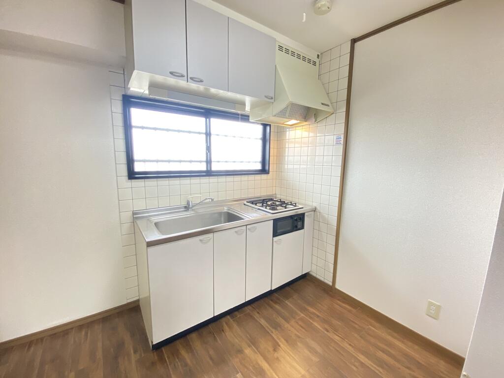 東急田園都市線 藤が丘駅 徒歩8分 5階建 築29年のキッチン写真