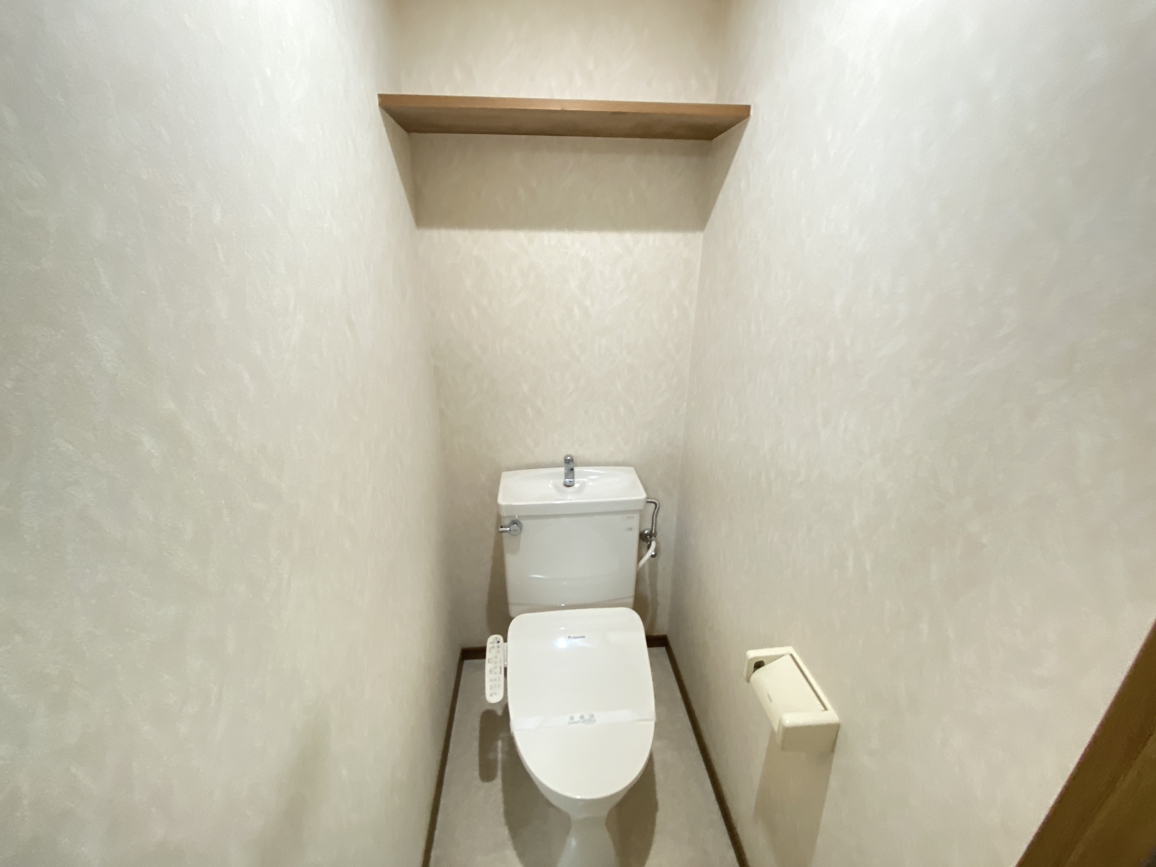 東急田園都市線 藤が丘駅 徒歩8分 5階建 築29年のトイレ写真