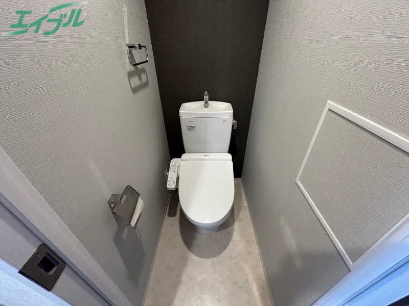トイレ　同物件別室の画像です