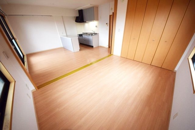 居室・リビング　★★広々としたお部屋です★★