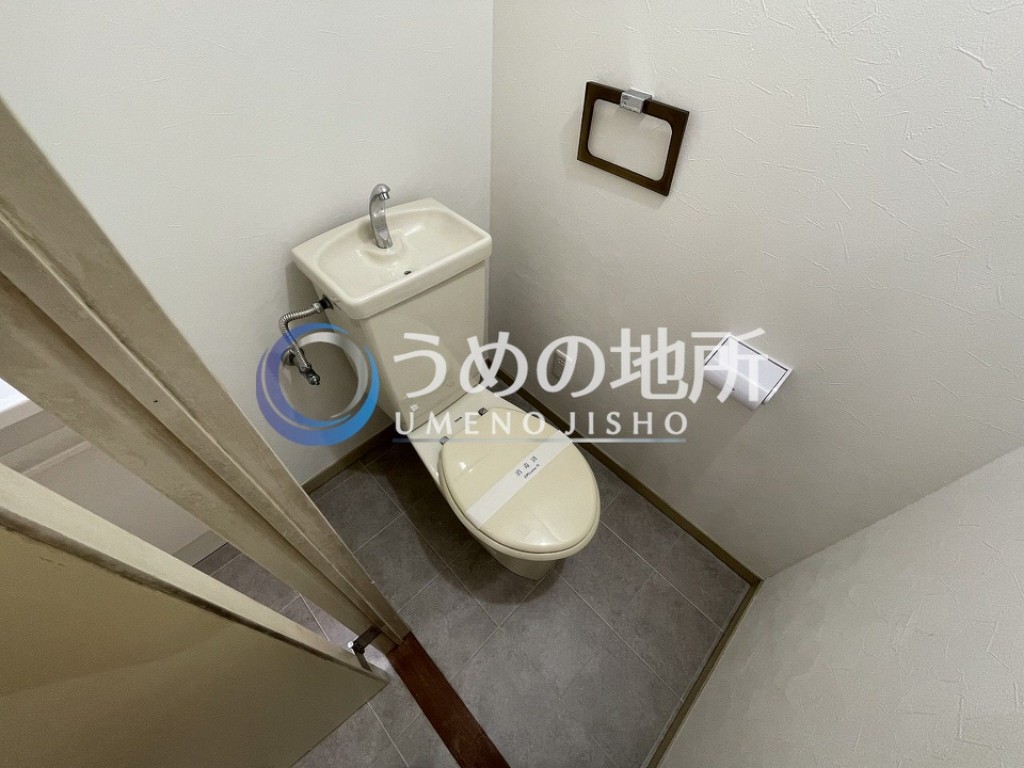 トイレ　トイレ