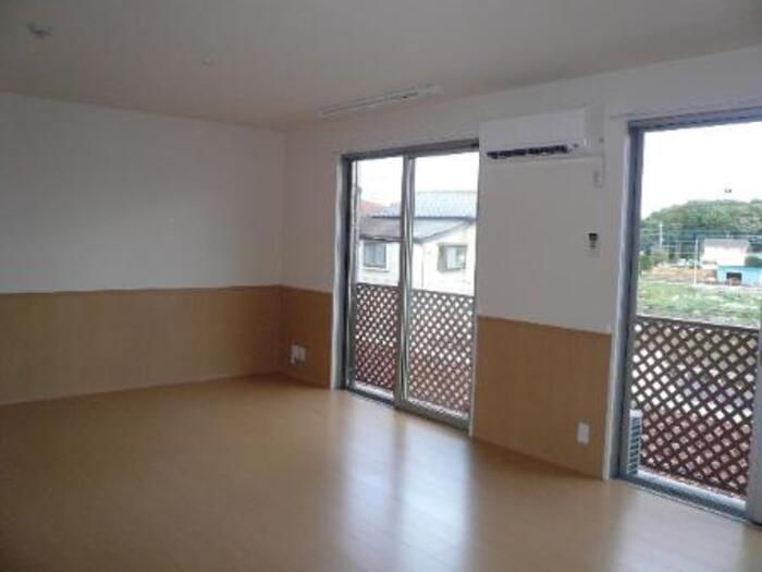 居室・リビング　使いやすい居間です