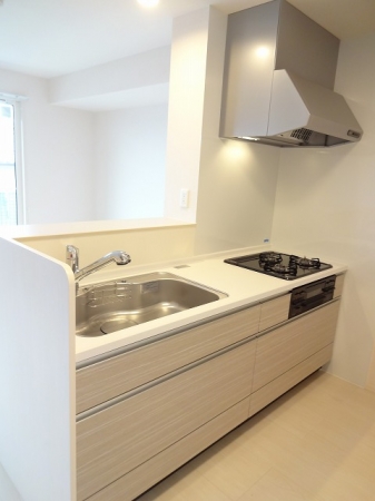 キッチン　同タイプ物件の内観イメージ