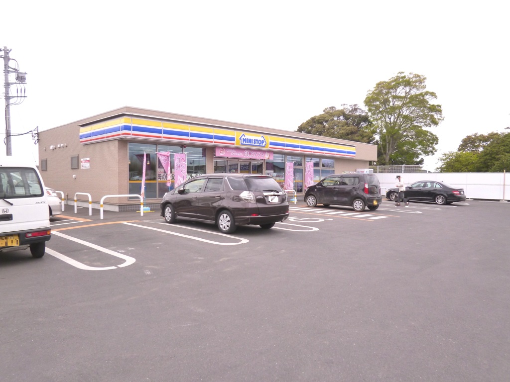 コンビニ　ミニストップ印西小林店（コンビニ）まで1120m