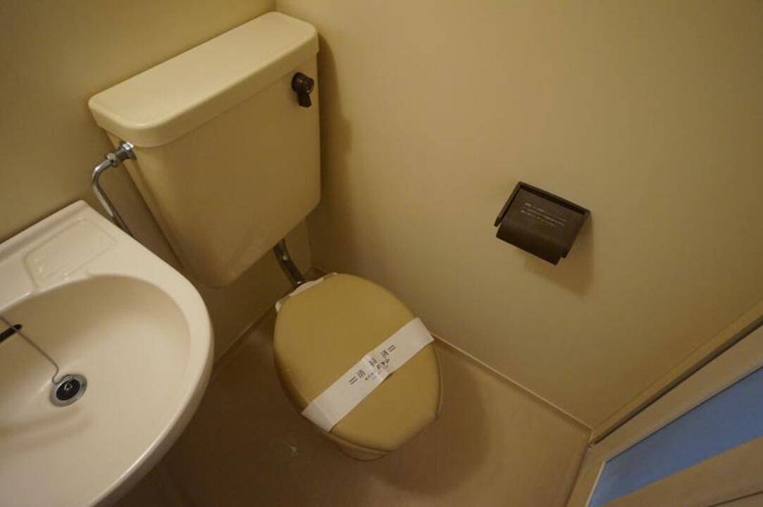 トイレ　トイレ