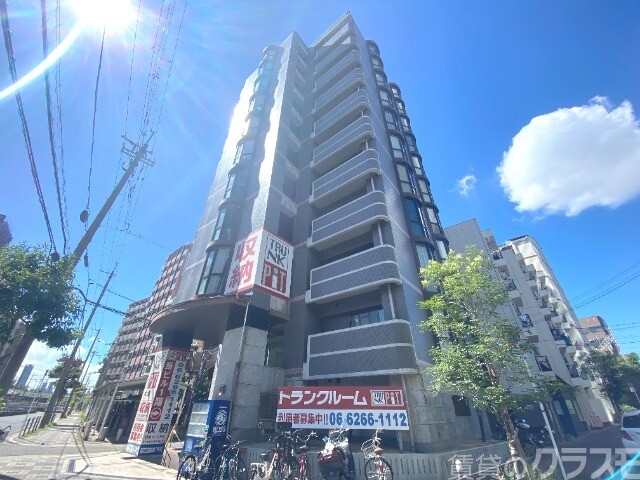 建物外観　クールな印象です。