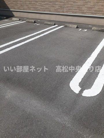 【ミルト久米Ａの駐車場】