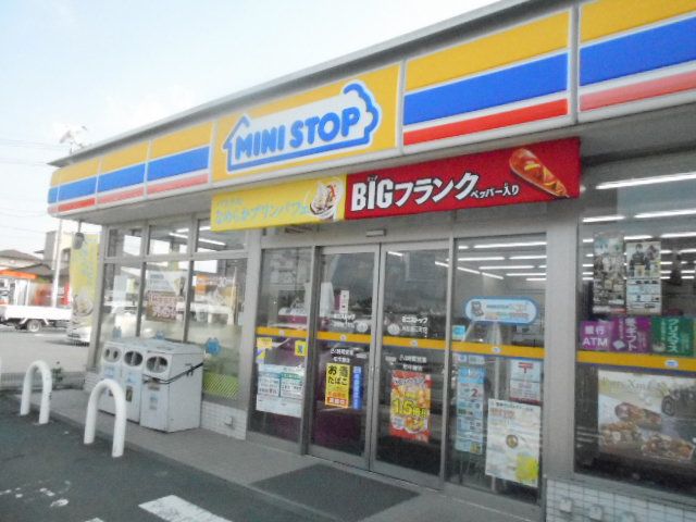 コンビニ　ミニストップ浜松細江町店（コンビニ）まで975m