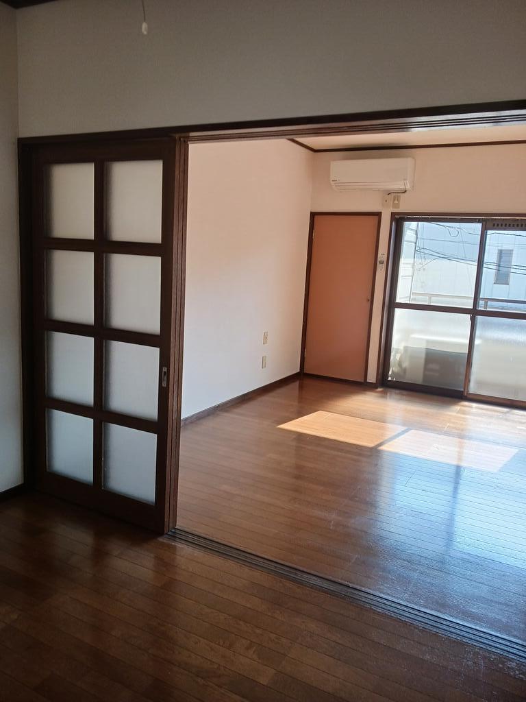 ハイツ横塚の居間写真