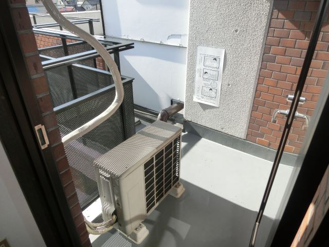 バルコニー　Ｌ字型のベランダです！