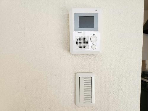 セキュリティ　TVモニター付きインターホン