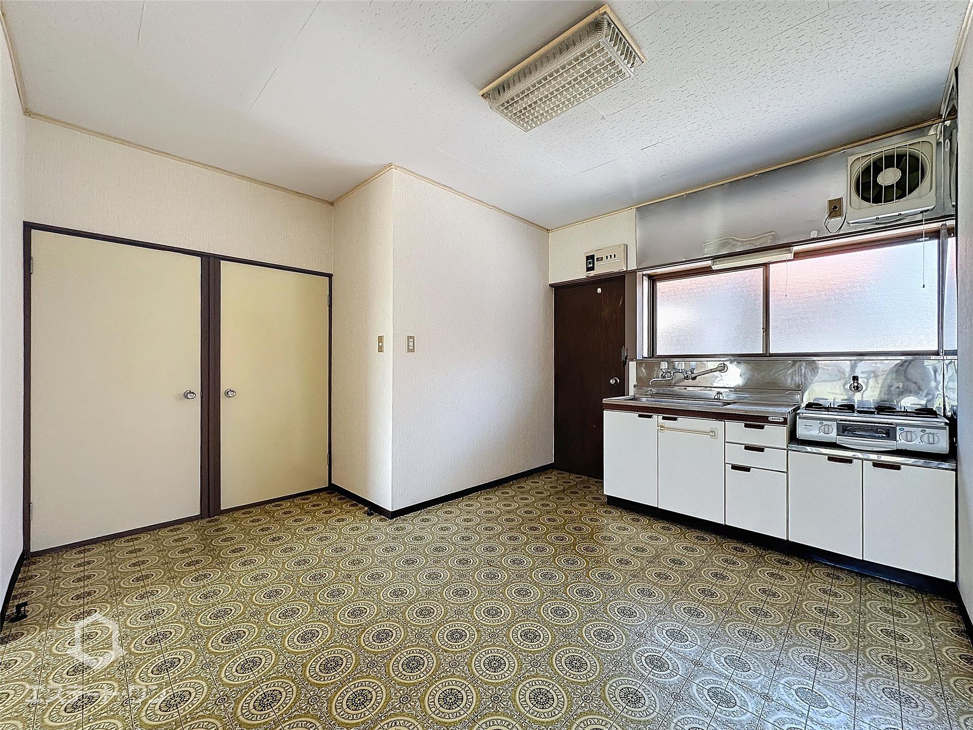 キッチン　窓のある明るいキッチン！