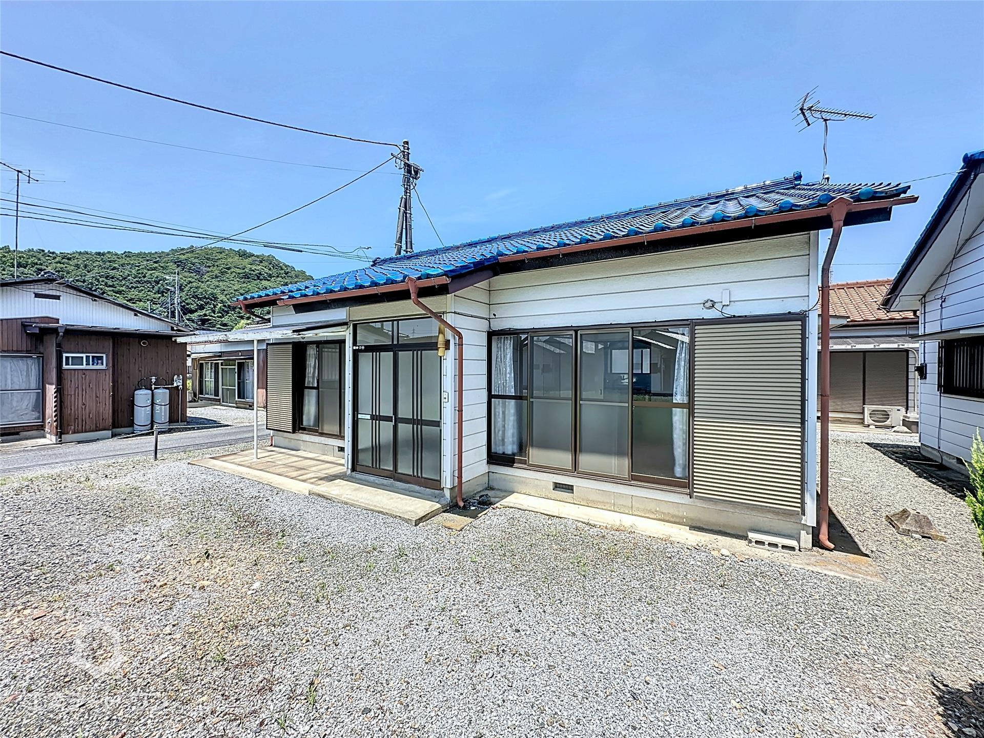 セキュリティ　安心の雨戸付き！