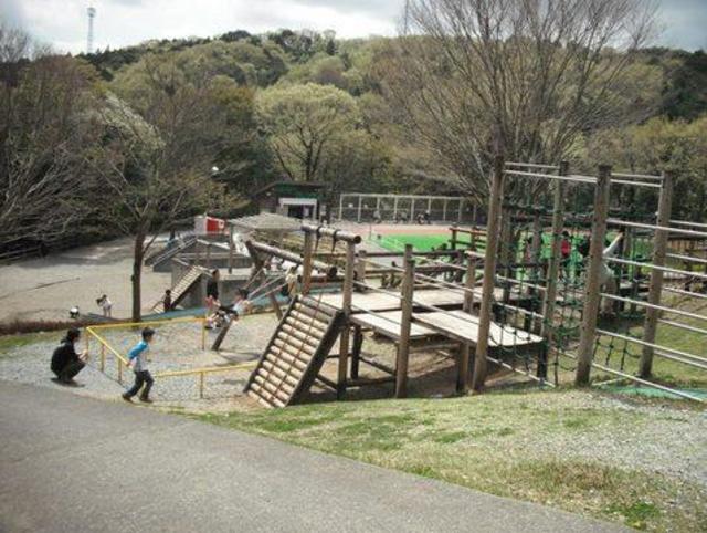 【ソレアード見花山の公園】