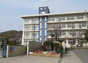 【ディアコート大開の中学校】