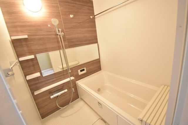 バス・シャワールーム　浴室