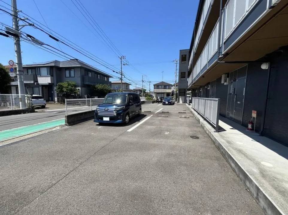 駐車場　駐車場