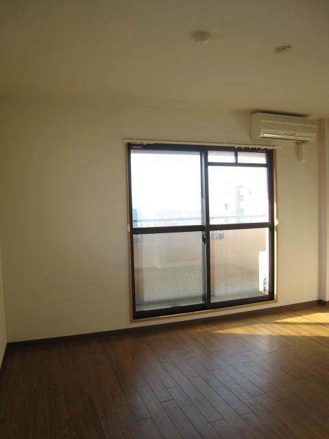 居室・リビング　洋室9.3帖です。