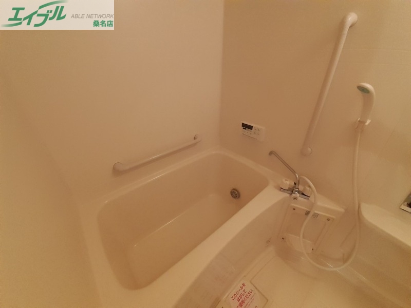 バス・シャワールーム　同型反転参考写真