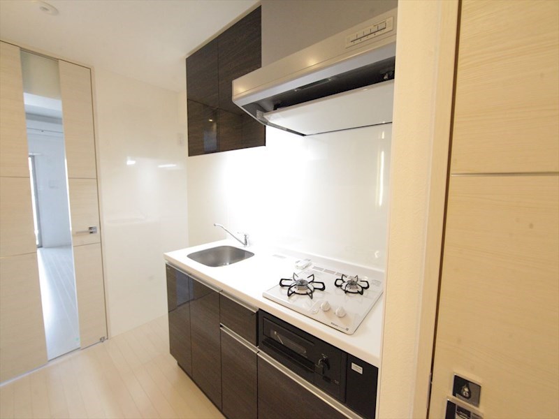 キッチン　システムキッチン（ガス2口コンログリル付）