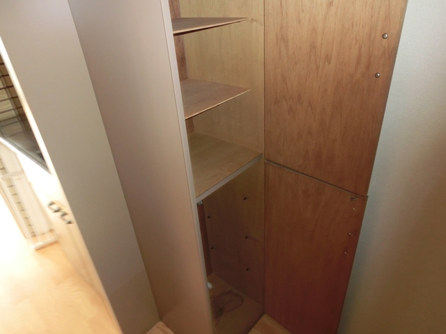 玄関　※写真は別のお部屋です。現況を優先させて頂きます。