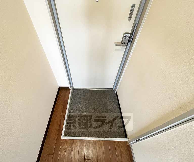 玄関　大きな段差がありません