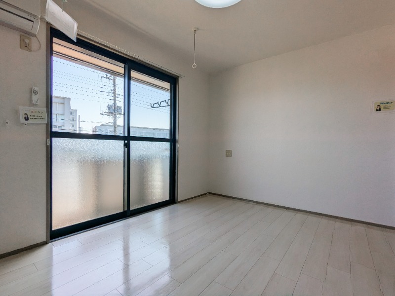 居室・リビング　図面と現状に相違がある場合には現状を優先