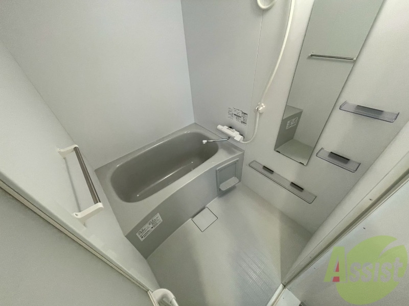 バス・シャワールーム　お風呂になります。一日の疲れを癒してくださいね。