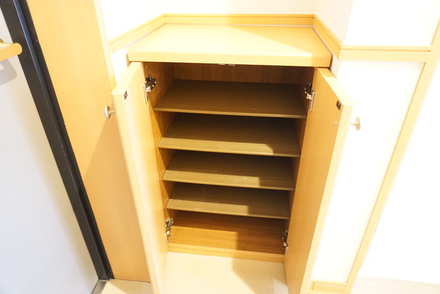 玄関　シューズボックス☆
