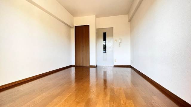 居室・リビング　写真は現状を優先します。