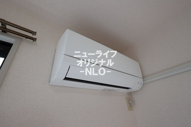 その他　間仕切りを外して広々としたリビングとしても使えます☆