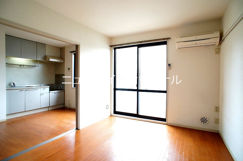 居室・リビング　★★LEDシーリングライトを新設予定です★★