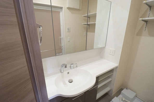 洗面設備　洗髪洗面化粧台