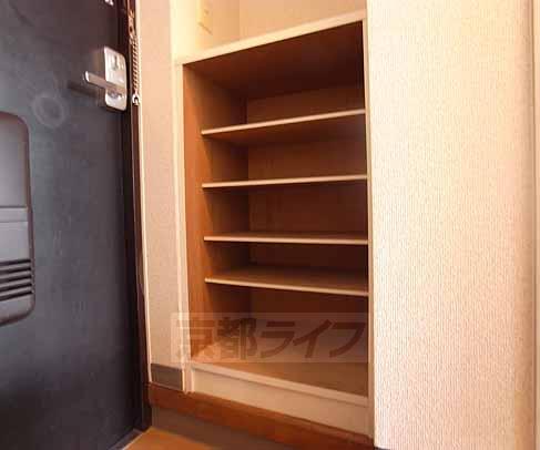 収納　シューズボックスです。