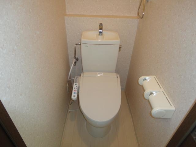 トイレ　シャワー付トイレ