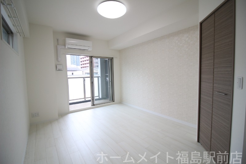 居室・リビング　反転タイプ