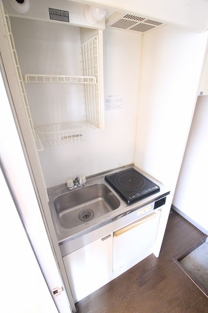 キッチン　別の部屋の写真です