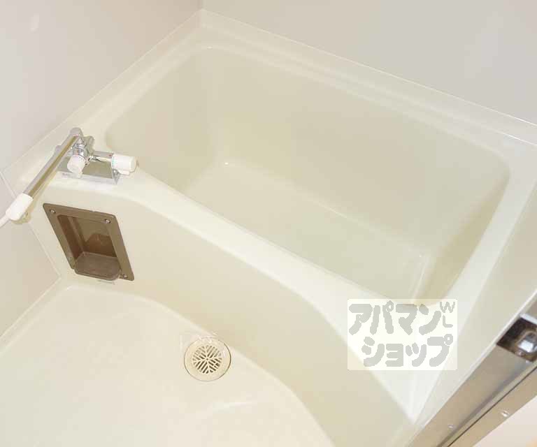 バス・シャワールーム　お風呂場です