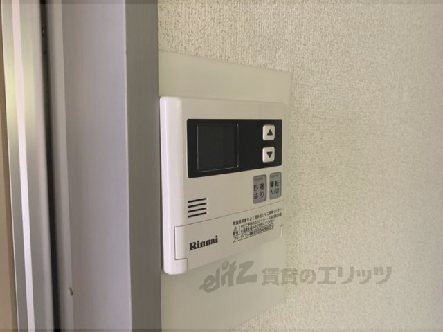 その他設備　給湯器リモコン