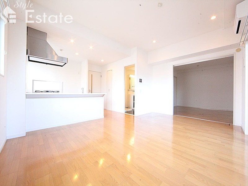 居室・リビング　内装