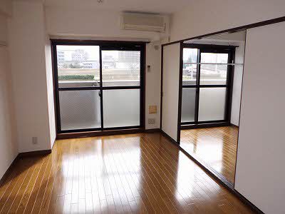 居室・リビング　別号室の写真です