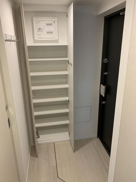 玄関　（別タイプ参考写真）コンフォリア板橋区役所前　板橋区仲宿