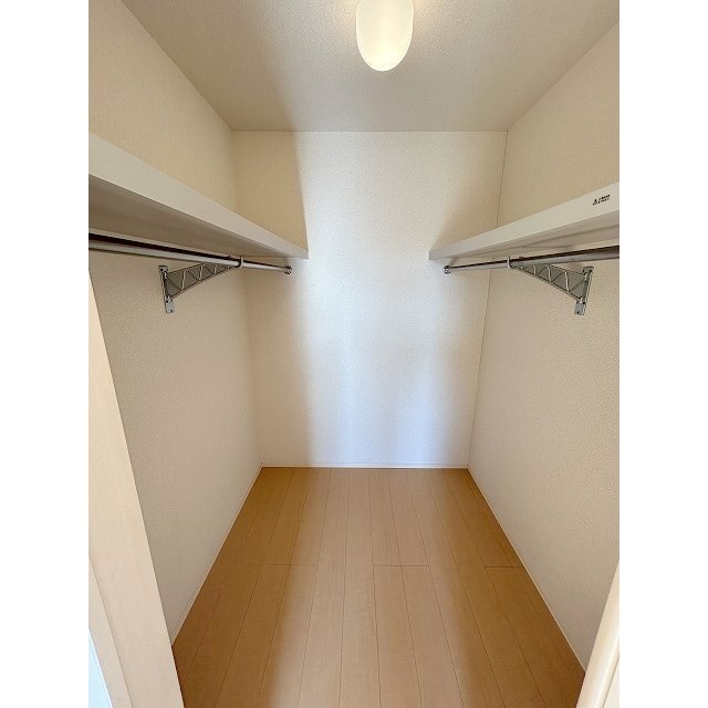 収納　※同タイプの他室の参考写真です。