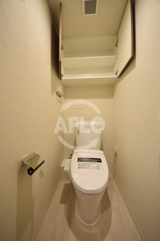 トイレ　ローレルアイあべの　温水洗浄便座