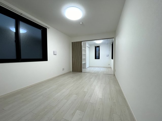 居室・リビング　ゆったり過ごせる居間です