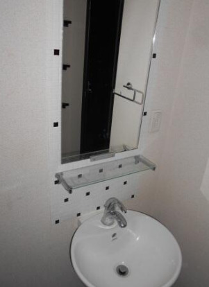 洗面設備　※別部屋の参考写真です。