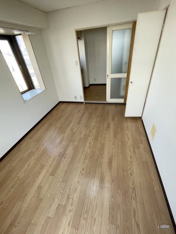 居室・リビング　二面採光で明るいお部屋です！