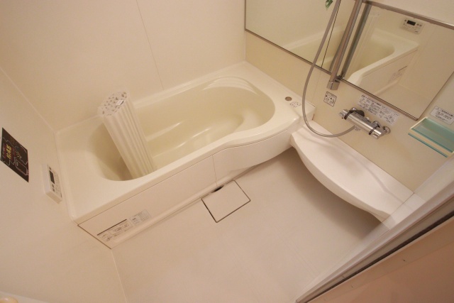 バス・シャワールーム　※別室の参考写真の為、現況優先です。